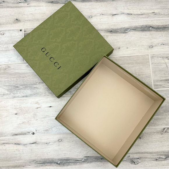 Gucci Green Storage Box #34 - Picture 7 of 10